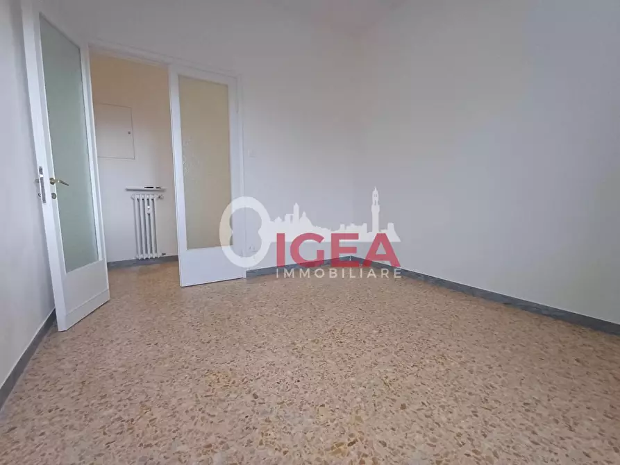 Immagine 2 di Appartamento in vendita  a Siena