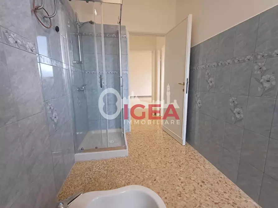 Immagine 18 di Appartamento in vendita  a Siena