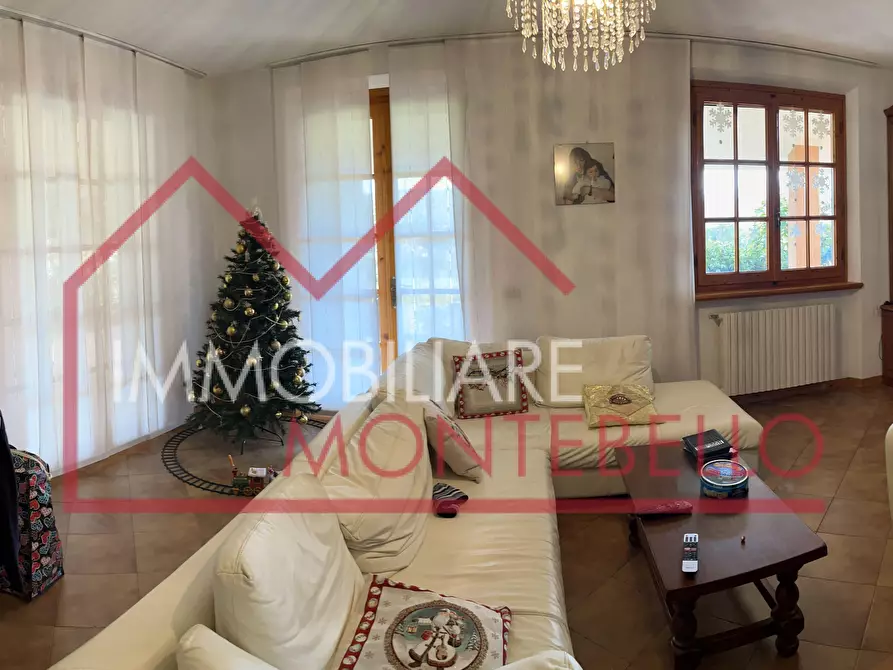 Immagine 22 di Casa indipendente in vendita  a Camaiore