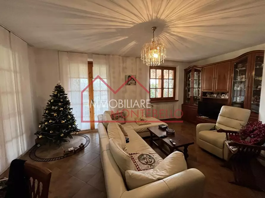 Immagine 19 di Casa indipendente in vendita  a Camaiore