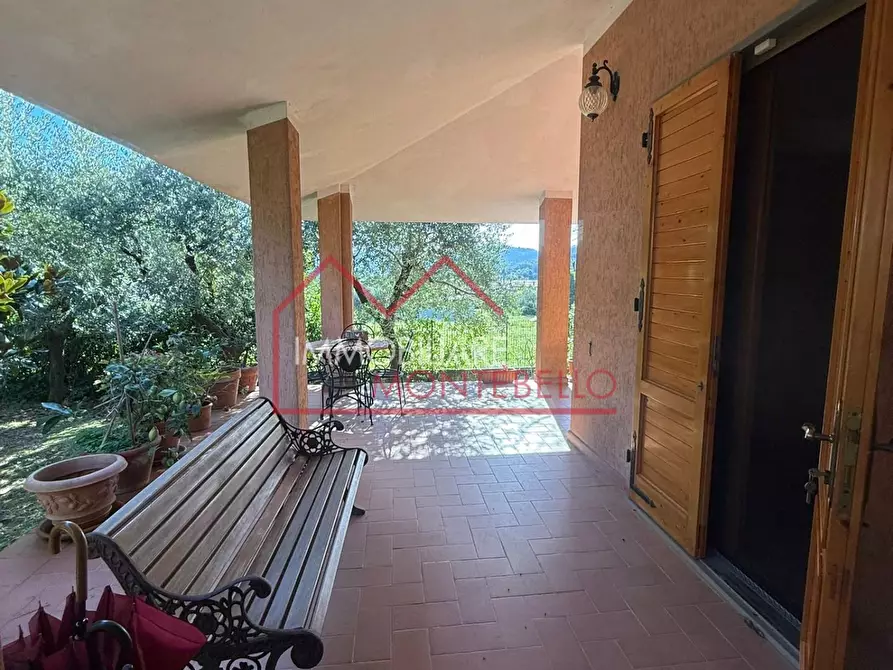Immagine 1 di Casa indipendente in vendita  a Camaiore