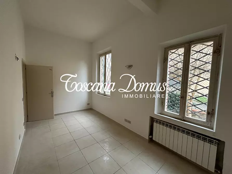 Immagine 7 di Appartamento in vendita  a Siena