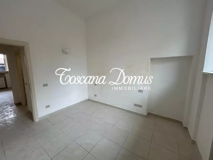 Immagine 11 di Appartamento in vendita  a Siena