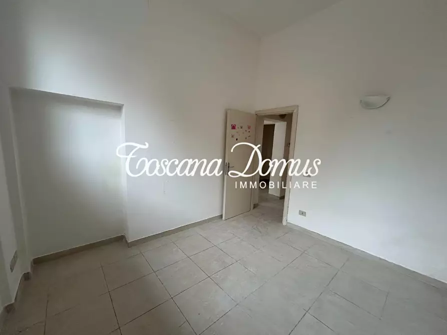 Immagine 12 di Appartamento in vendita  a Siena