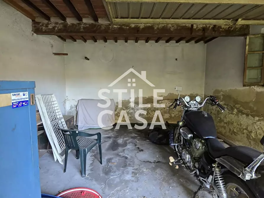 Immagine 5 di Porzione di casa in vendita  a Chiesina Uzzanese
