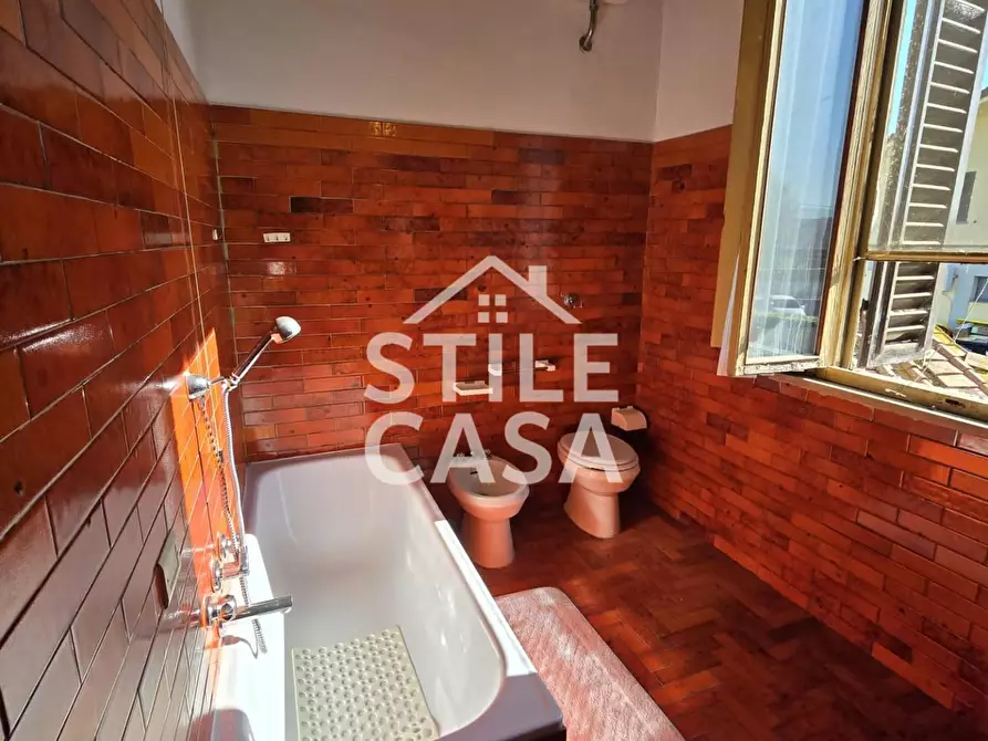 Immagine 4 di Porzione di casa in vendita  a Chiesina Uzzanese