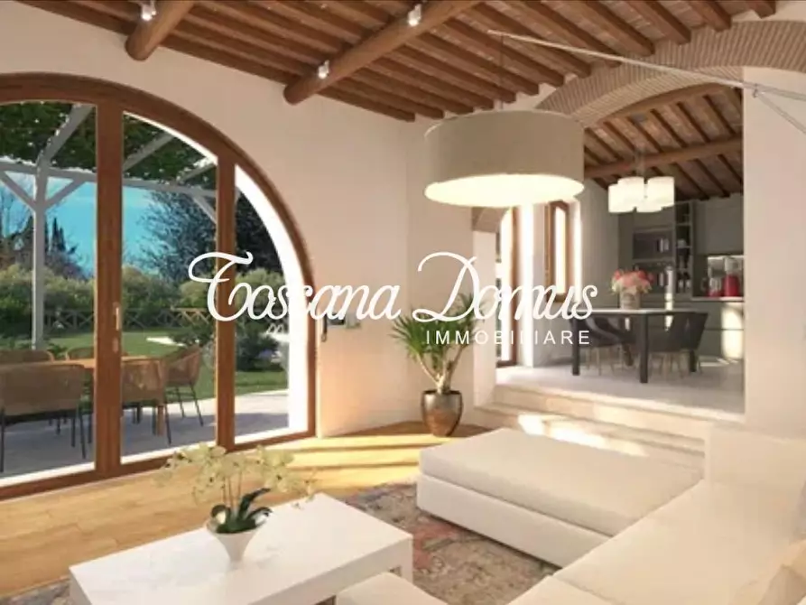 Immagine 2 di Appartamento in vendita  a Siena