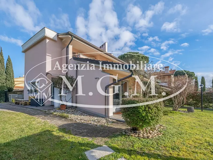 Immagine 11 di Casa bifamiliare in vendita  a Bientina