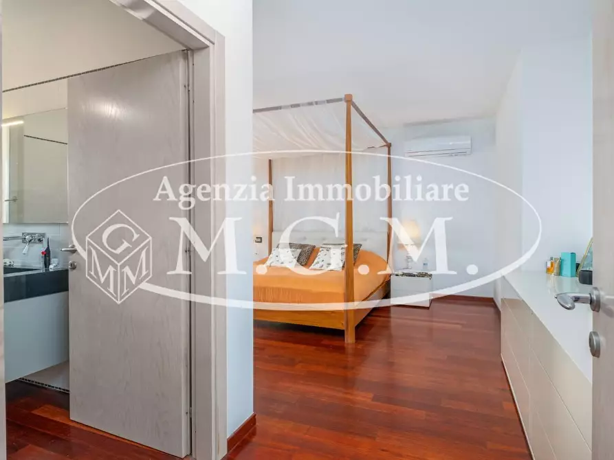 Immagine 49 di Casa bifamiliare in vendita  a Bientina