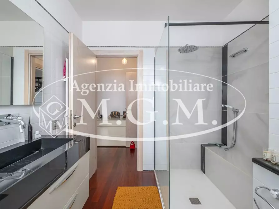 Immagine 57 di Casa bifamiliare in vendita  a Bientina