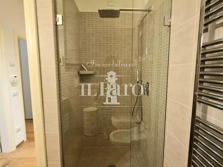 Immagine 30 di Appartamento in vendita  a Campi Bisenzio