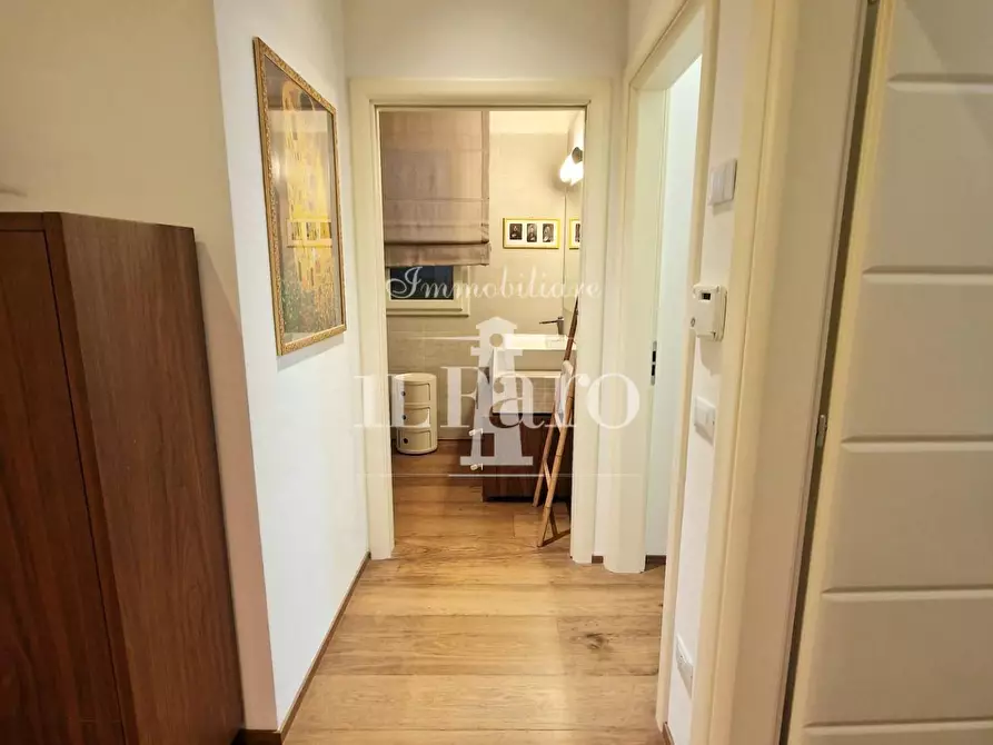 Immagine 14 di Appartamento in vendita  a Campi Bisenzio