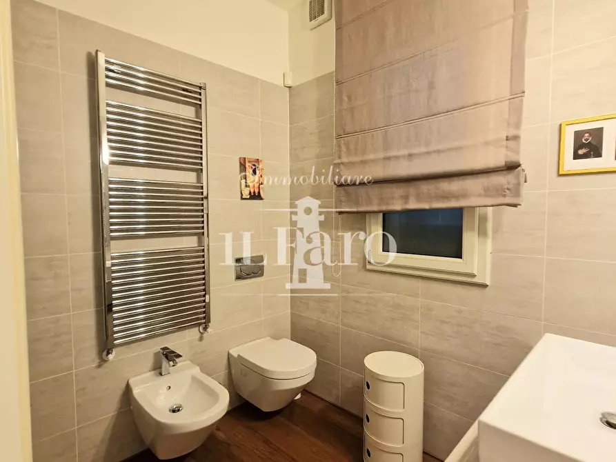 Immagine 28 di Appartamento in vendita  a Campi Bisenzio