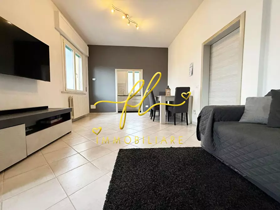 Immagine 9 di Appartamento in vendita  a Cecina