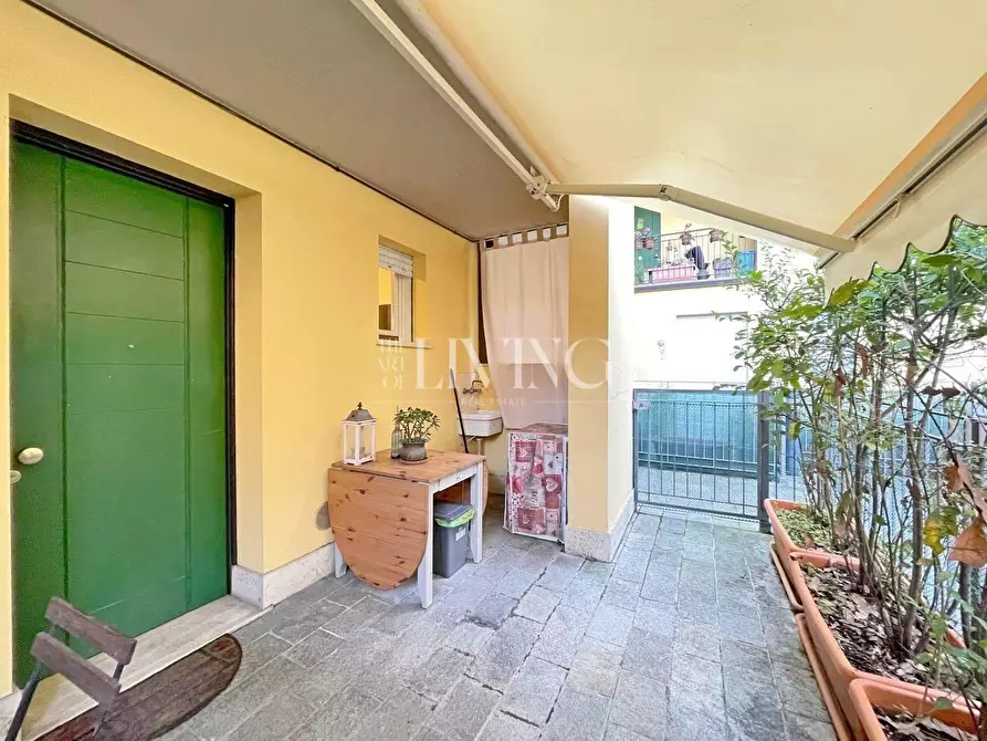 Immagine 21 di Appartamento in vendita  a Lucca