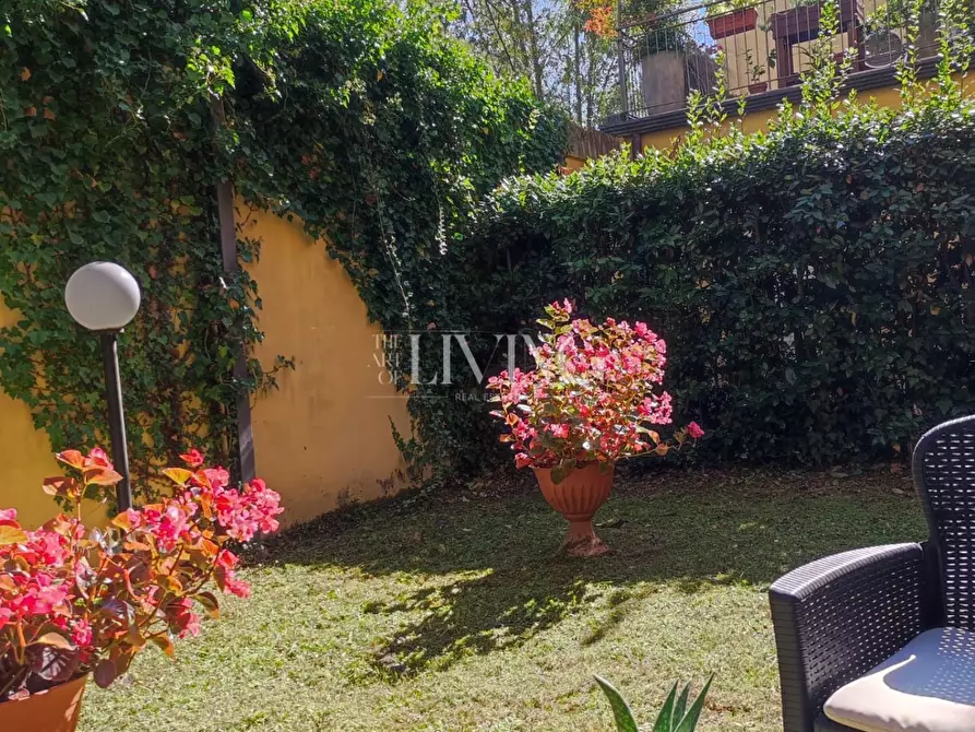 Immagine 25 di Appartamento in vendita  a Lucca