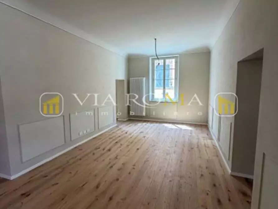 Immagine 19 di Appartamento in vendita  a Lucca