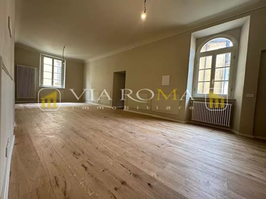Immagine 25 di Appartamento in vendita  a Lucca