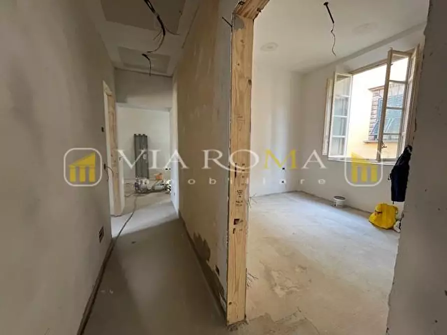 Immagine 13 di Appartamento in vendita  a Lucca