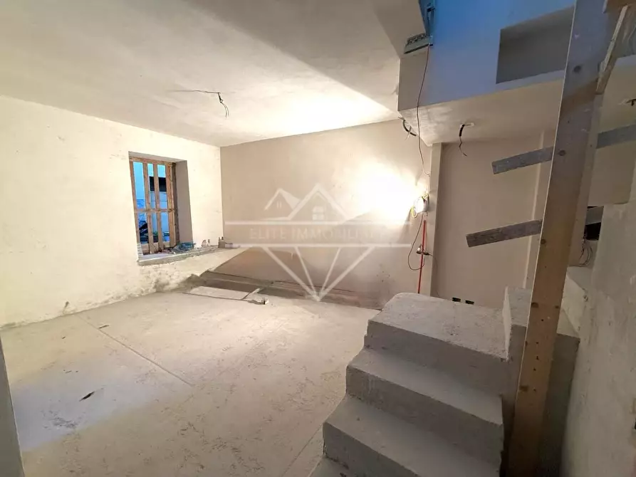 Immagine 13 di Terratetto in vendita  a Sarzana