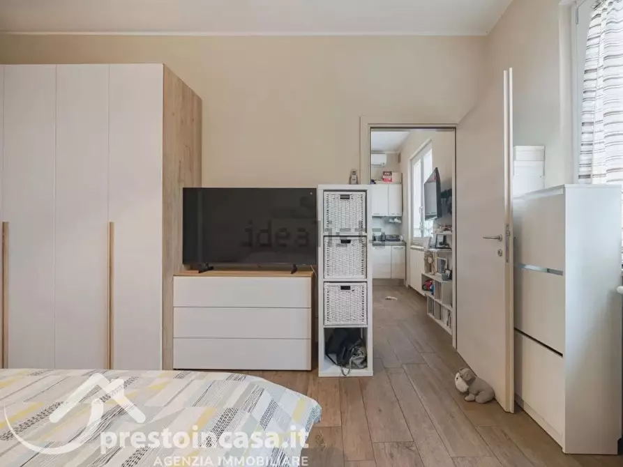 Immagine 16 di Appartamento in vendita  a Viareggio