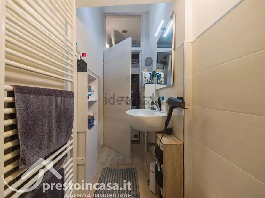 Immagine 18 di Appartamento in vendita  a Viareggio