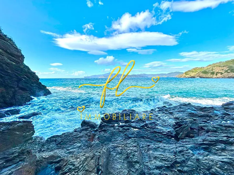 Immagine 20 di Appartamento in vendita  a Capoliveri