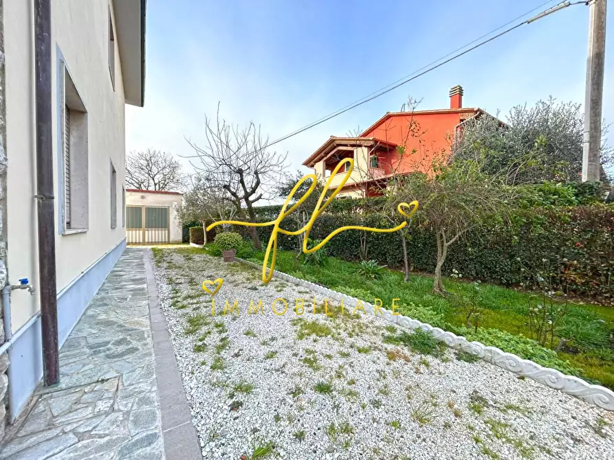 Immagine 11 di Casa bifamiliare in vendita  a Orciano Pisano