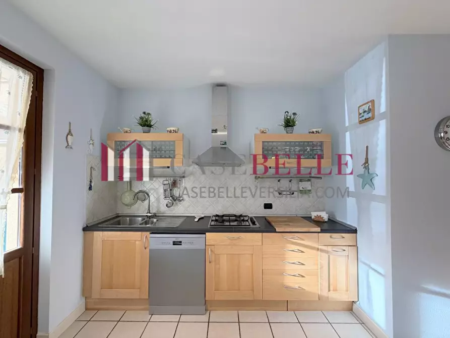 Immagine 28 di Appartamento in affitto  a Camaiore