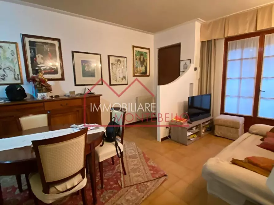 Immagine 11 di Villetta a schiera in vendita  a Viareggio