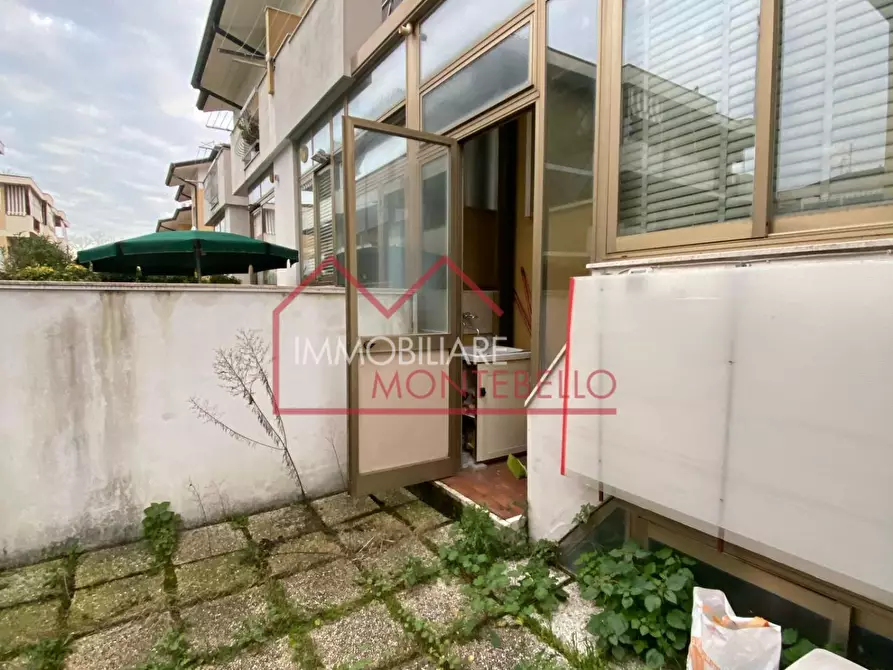 Immagine 24 di Villetta a schiera in vendita  a Viareggio