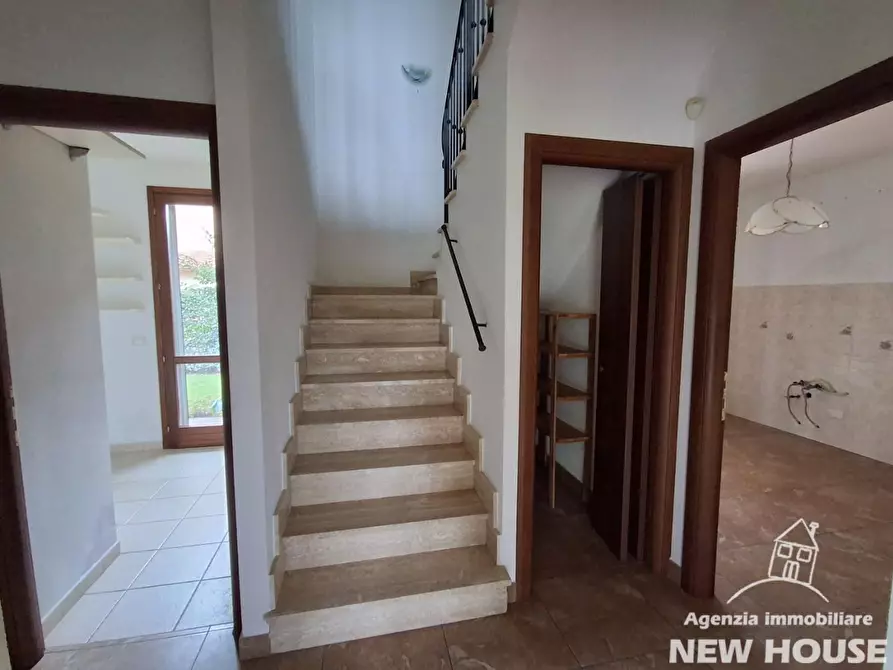 Immagine 8 di Casa indipendente in vendita  a San Giuliano Terme