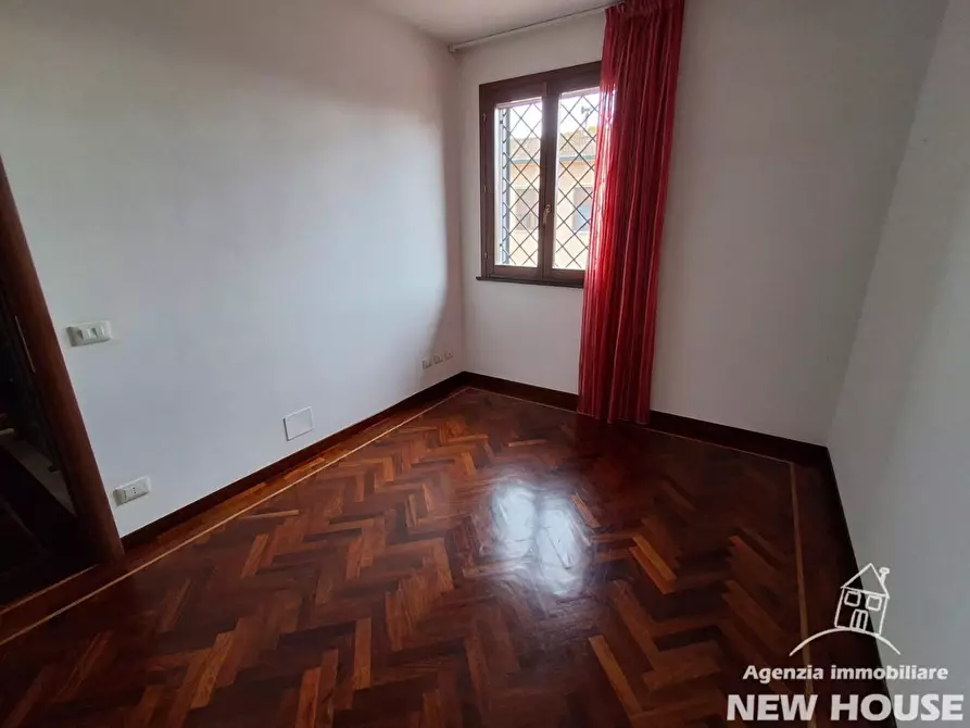 Immagine 13 di Casa indipendente in vendita  a San Giuliano Terme