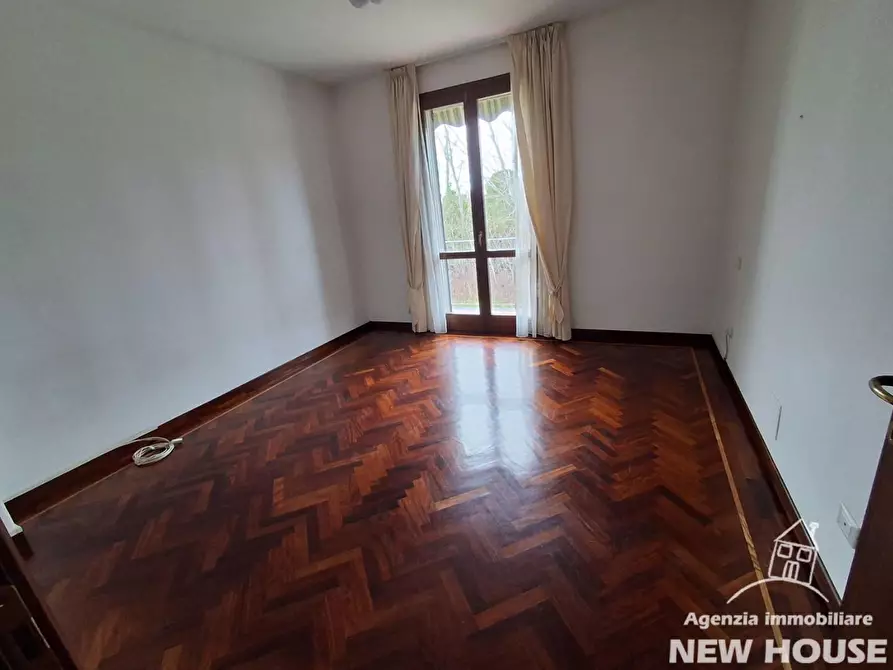 Immagine 12 di Casa indipendente in vendita  a San Giuliano Terme