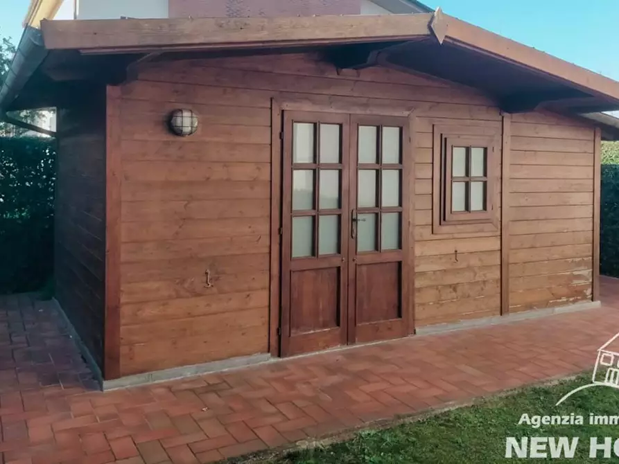 Immagine 25 di Casa indipendente in vendita  a San Giuliano Terme