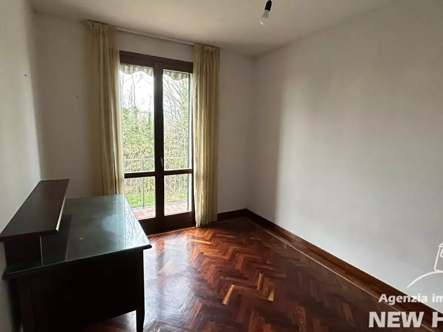 Immagine 18 di Casa indipendente in vendita  a San Giuliano Terme