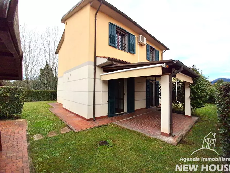 Immagine 2 di Casa indipendente in vendita  a San Giuliano Terme