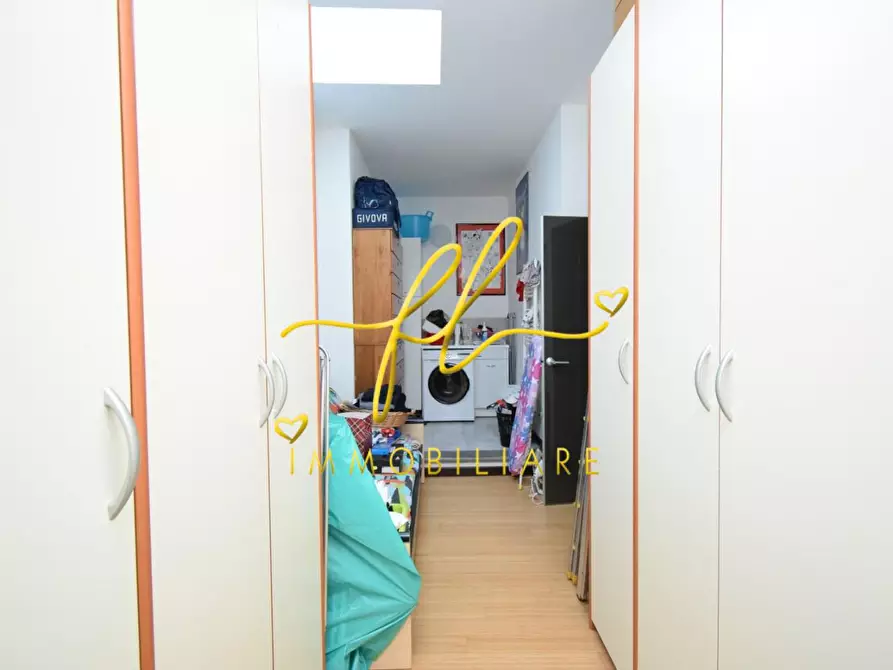 Immagine 45 di Appartamento in vendita  a Livorno