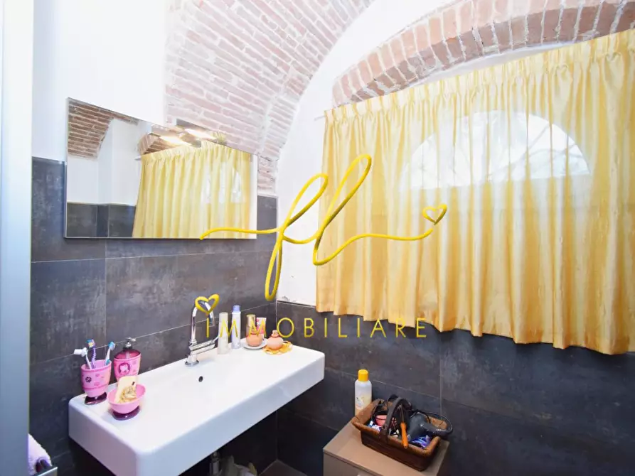 Immagine 38 di Appartamento in vendita  a Livorno