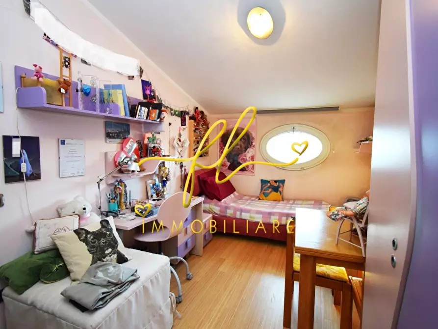 Immagine 32 di Appartamento in vendita  a Livorno