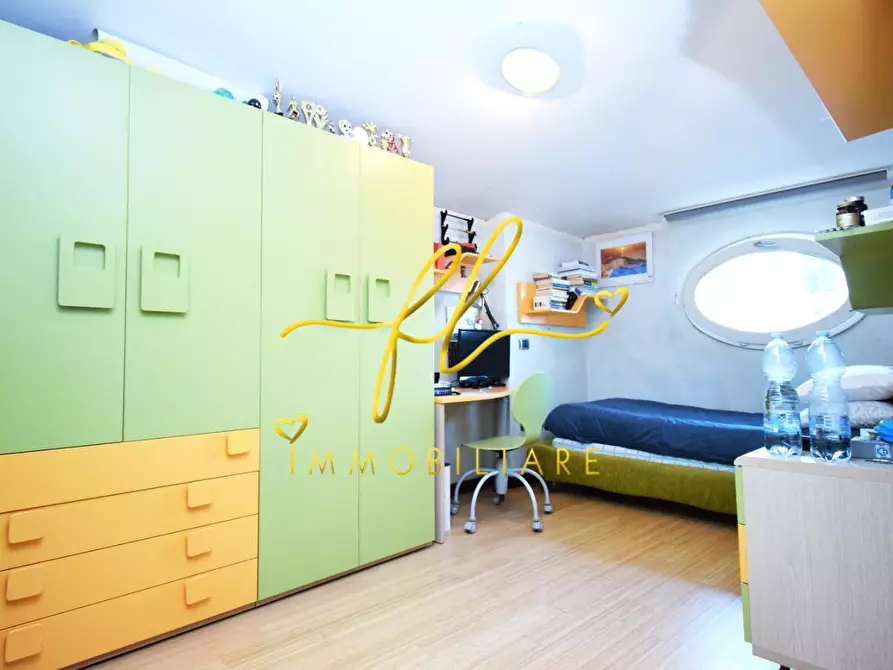 Immagine 33 di Appartamento in vendita  a Livorno