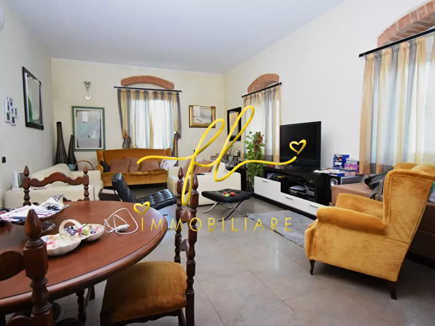 Immagine 5 di Appartamento in vendita  a Livorno