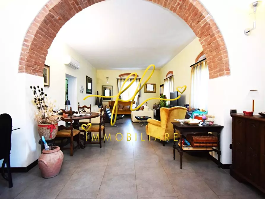 Immagine 2 di Appartamento in vendita  a Livorno