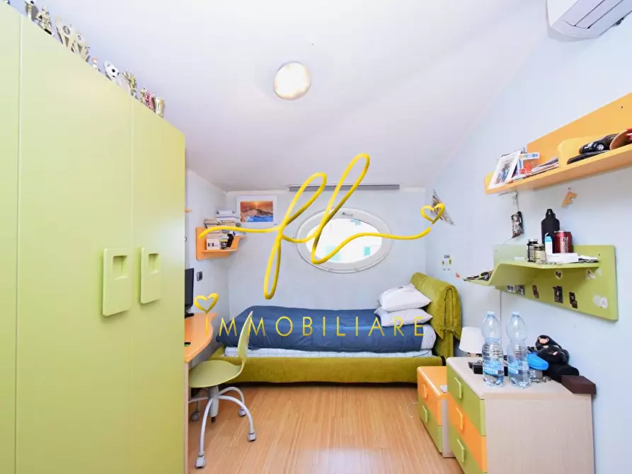 Immagine 34 di Appartamento in vendita  a Livorno