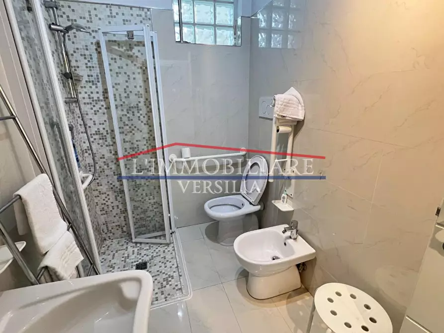 Immagine 19 di Appartamento in vendita  a Massa