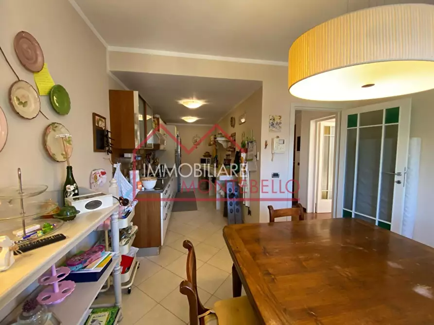 Immagine 13 di Appartamento in vendita  a Viareggio