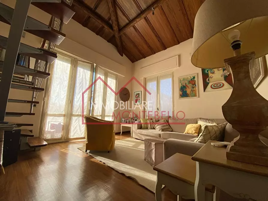 Immagine 5 di Appartamento in vendita  a Viareggio