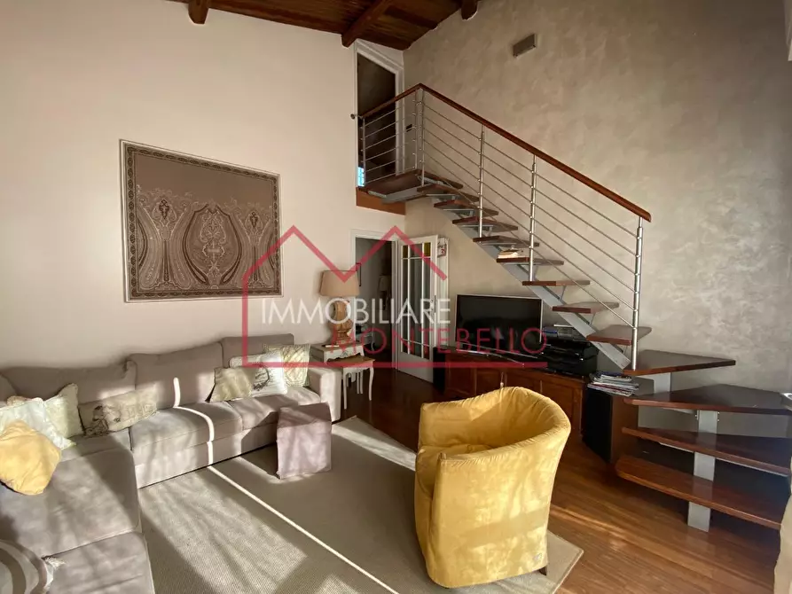 Immagine 32 di Appartamento in vendita  a Viareggio