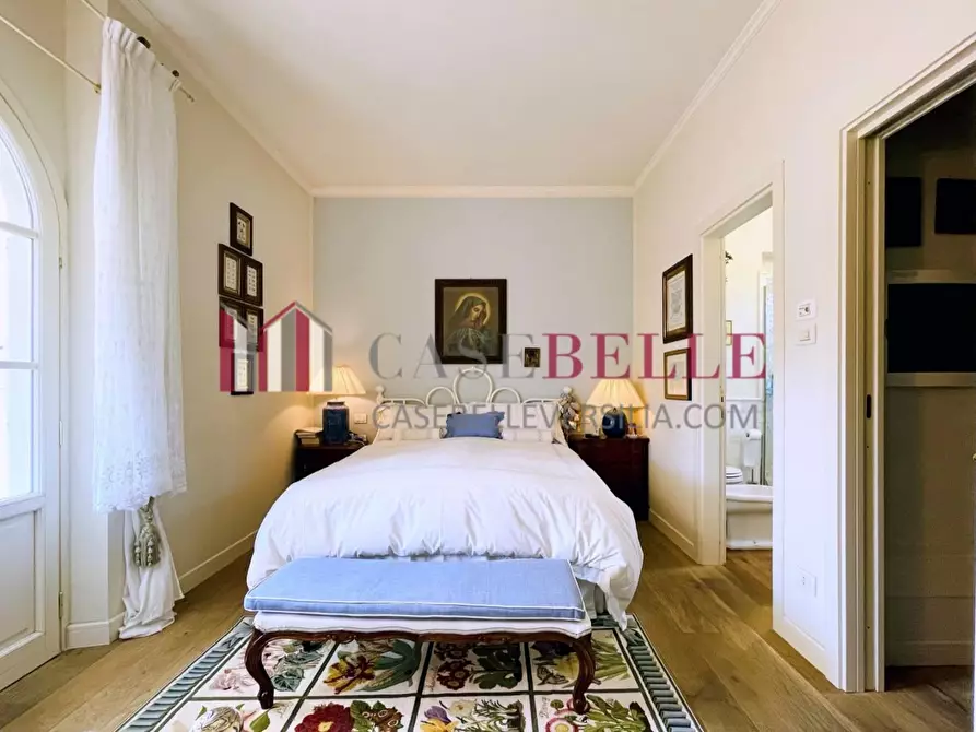 Immagine 22 di Villa in vendita  a Forte Dei Marmi