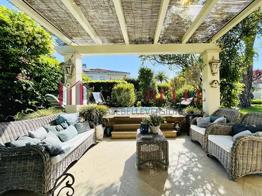 Immagine 57 di Villa in vendita  a Forte Dei Marmi